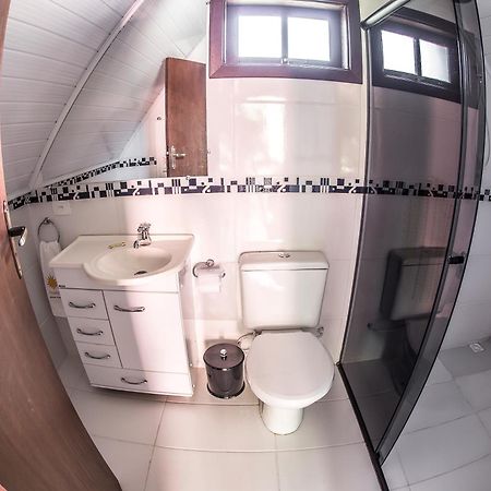 Malie Chales Ilha do Mel Room photo